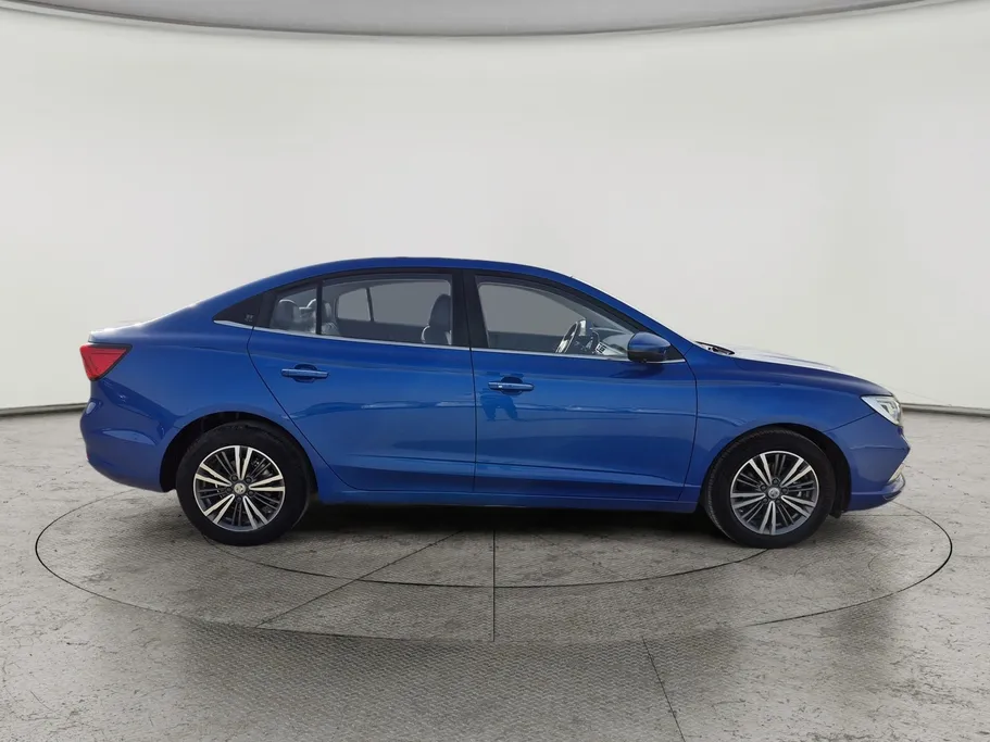2022 MG 5 LUX 