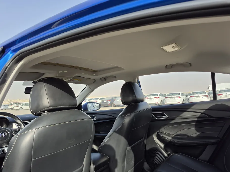 2022 MG 5 LUX 