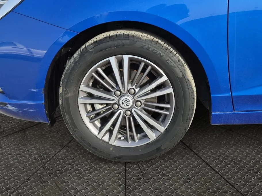 2022 MG 5 LUX 