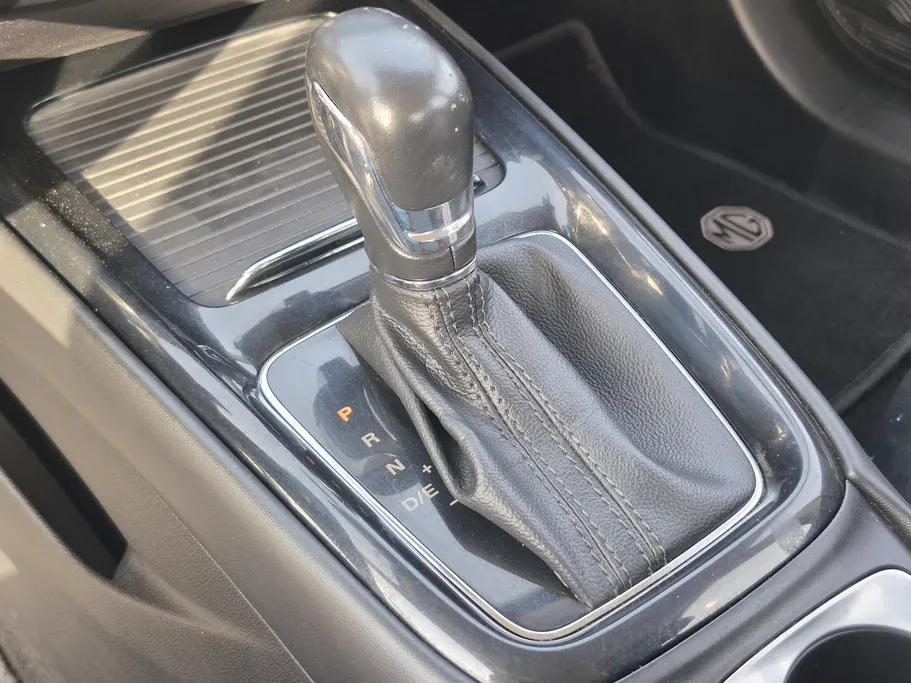 2022 MG 5 LUX 