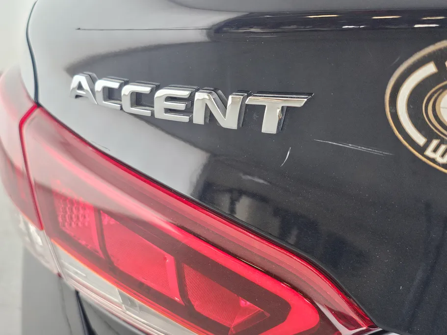 2021 Hyundai Accent Mid 