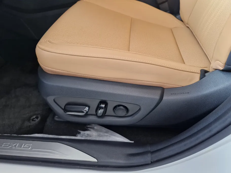 2025 Lexus NX 350h AH 