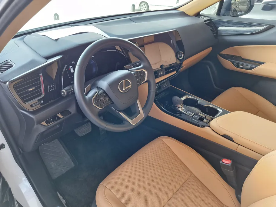 2025 Lexus NX 350h AH 