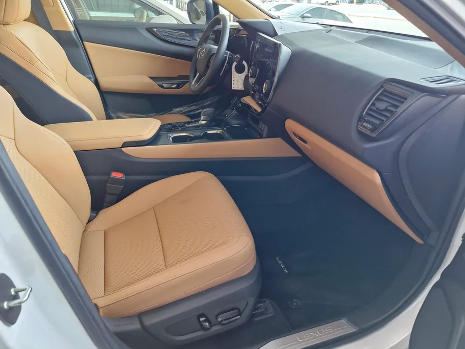 2025 Lexus NX 350h AH 