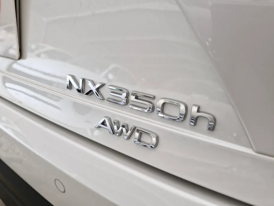 2025 Lexus NX 350h AH 