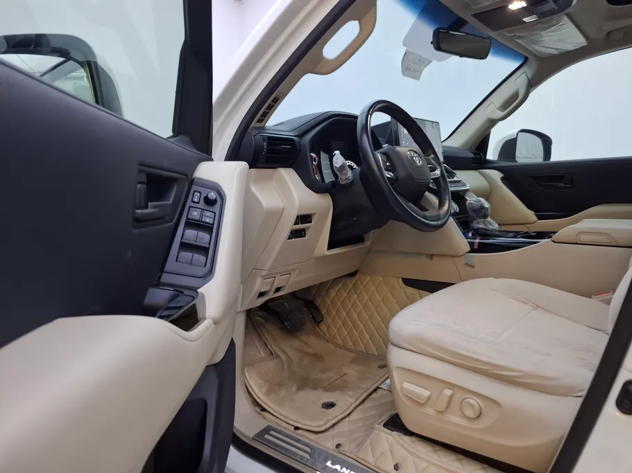 2023 Toyota Land Cruiser GXR 