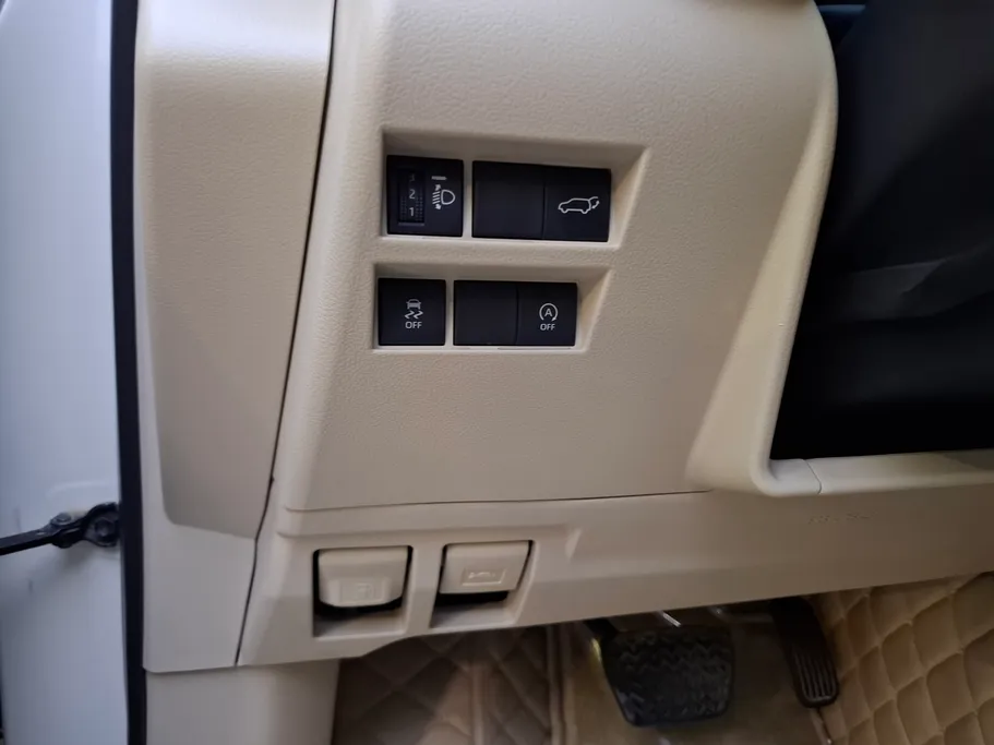 2023 Toyota Land Cruiser GXR 