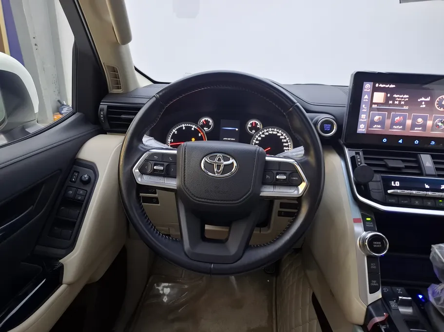 2023 Toyota Land Cruiser GXR 