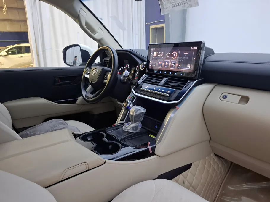 2023 Toyota Land Cruiser GXR 