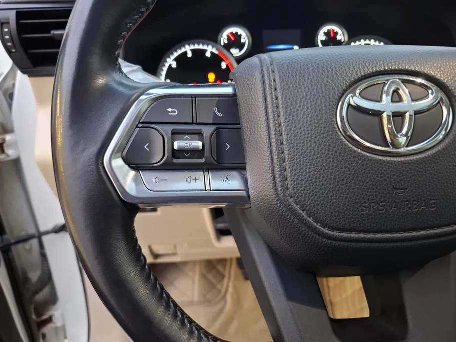 2023 Toyota Land Cruiser GXR 