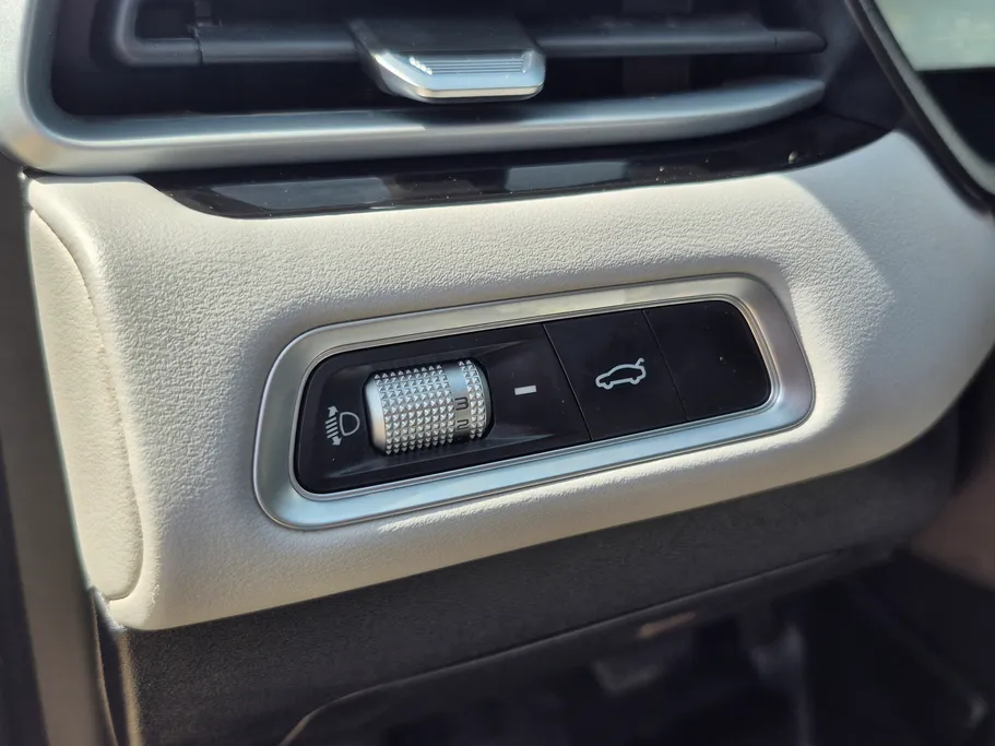 2023 Geely Emgrand GF 