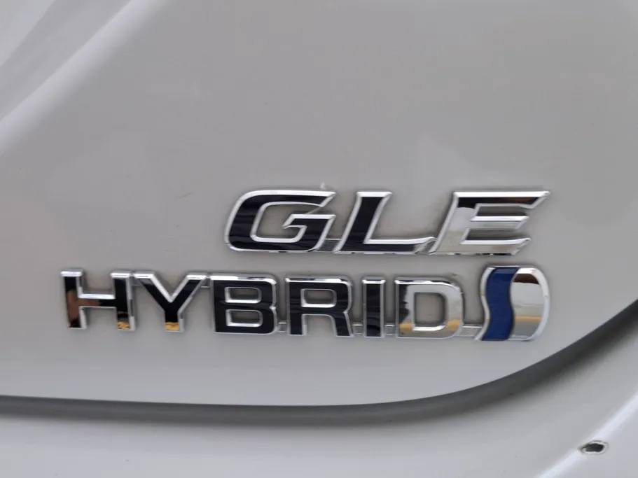 تويوتا كامري GLE HEV  2023 