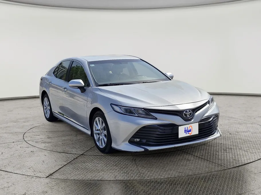 2020 Toyota Camry  GLE 