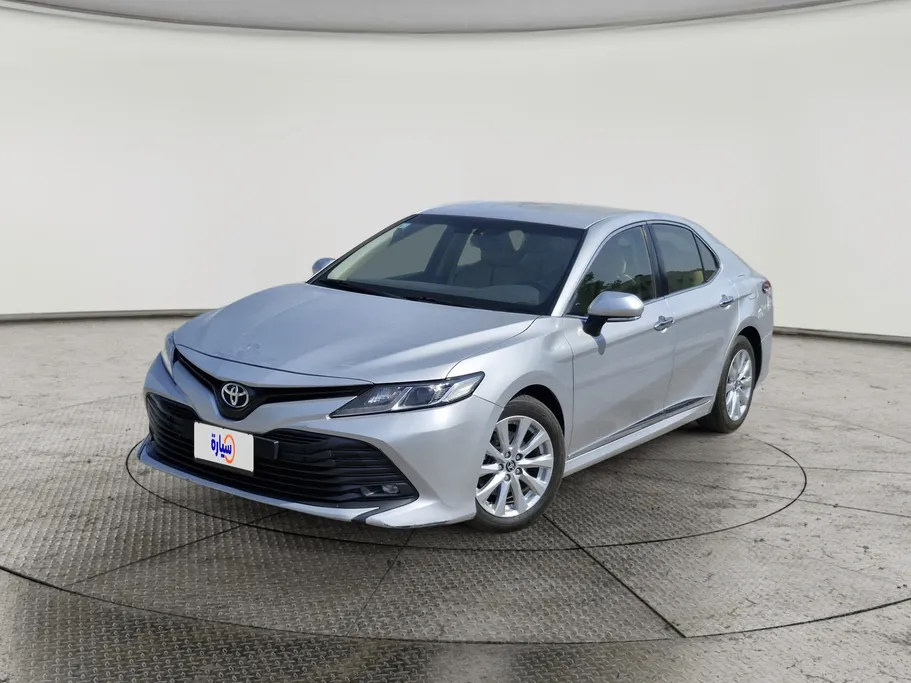 2020 Toyota Camry  GLE 