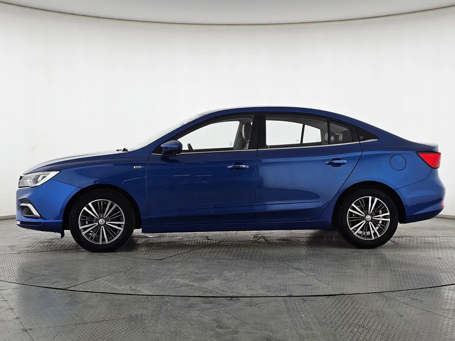2022 MG 5 LUX 