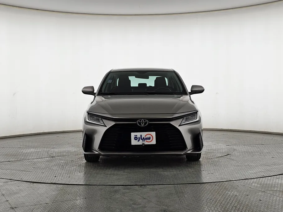 2023 Toyota Yaris  Y 