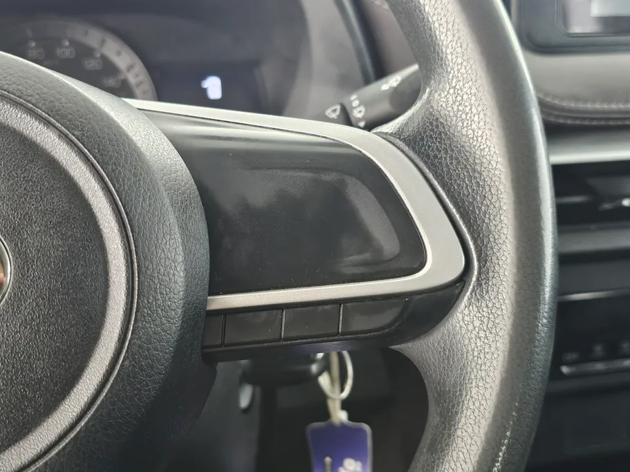 2023 Toyota Yaris  Y 