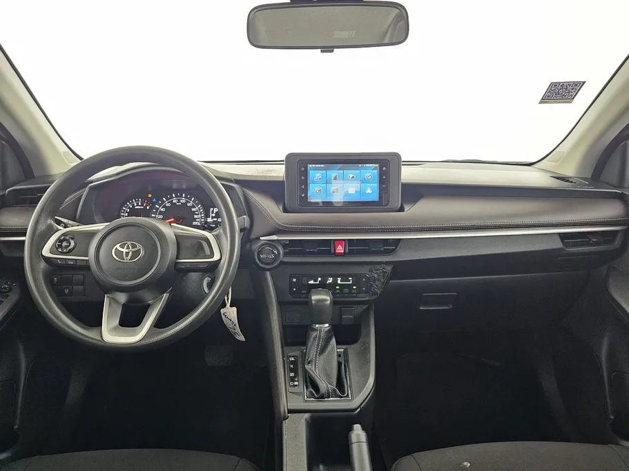 2023 Toyota Yaris  Y 