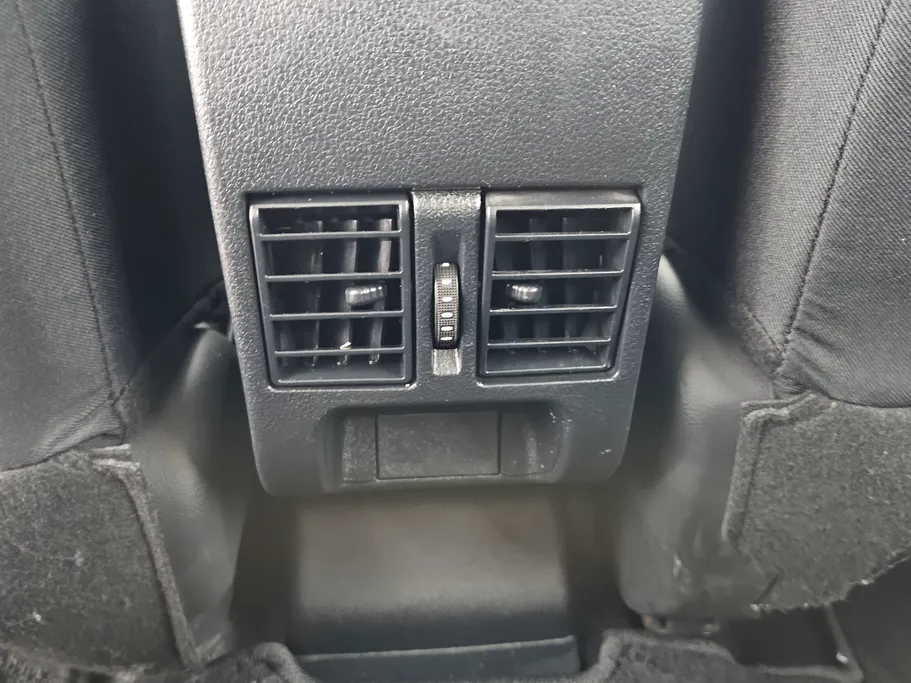 2023 Toyota Yaris  Y 
