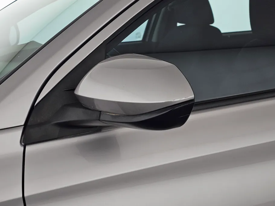 2023 Toyota Yaris  Y 