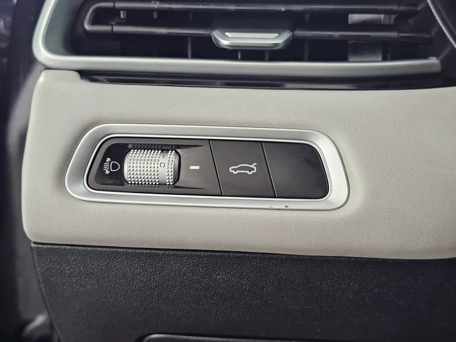 2023 Geely Emgrand GF 