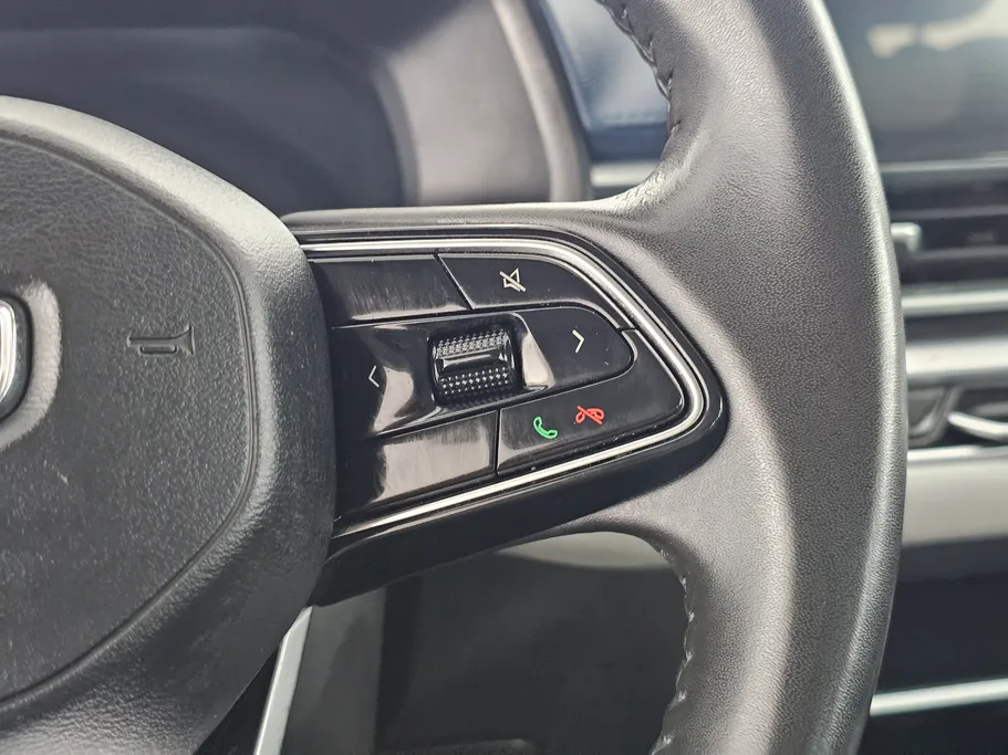 2023 Geely Emgrand GF 