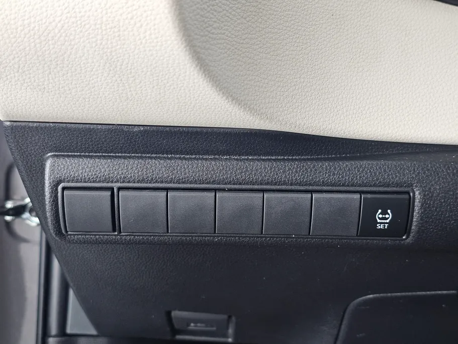 2023 Toyota Corolla XLI 