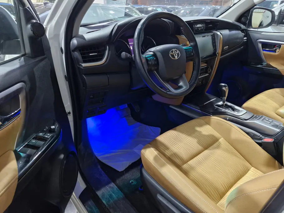 2023 Toyota Fortuner VX 