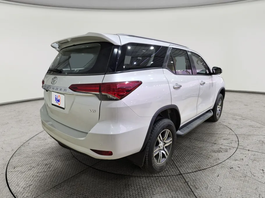 2023 Toyota Fortuner VX 