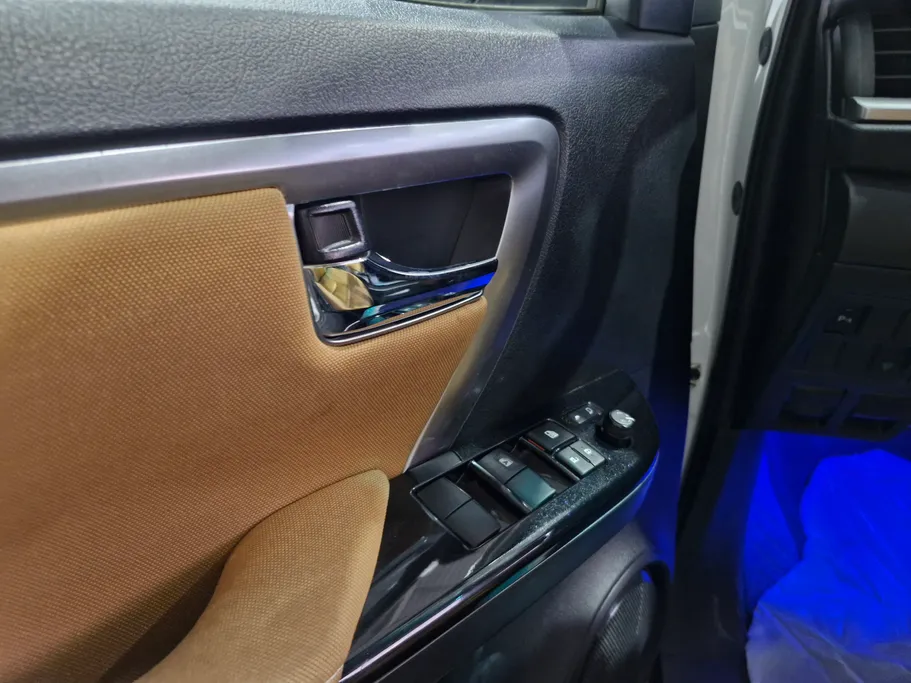 2023 Toyota Fortuner VX 