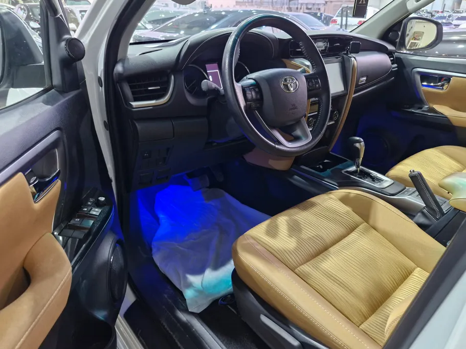 2023 Toyota Fortuner VX 