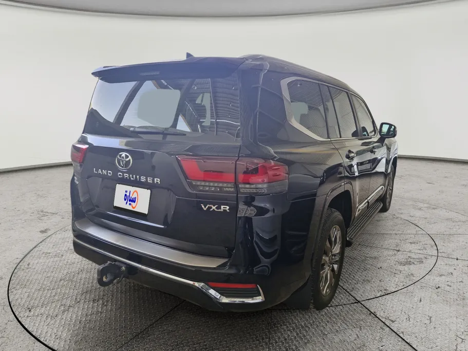 2024 Toyota Land Cruiser VXR 
