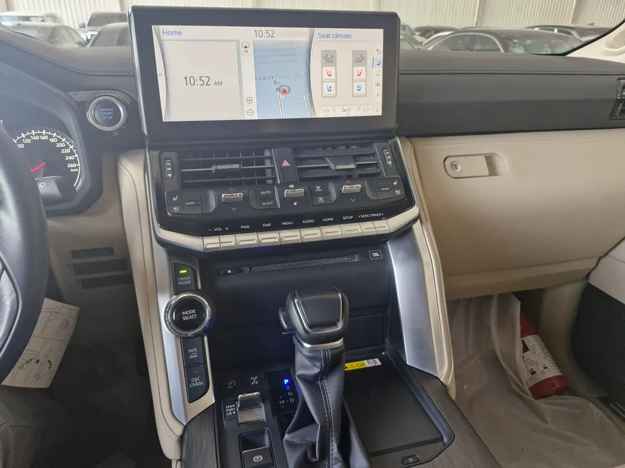 2024 Toyota Land Cruiser VXR 