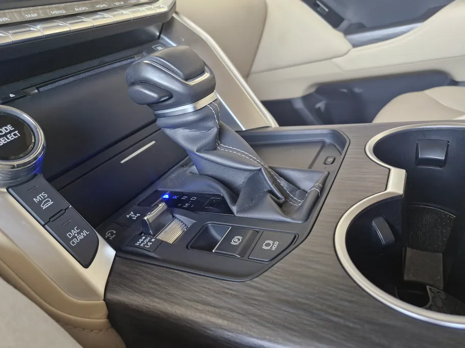 2024 Toyota Land Cruiser VXR 