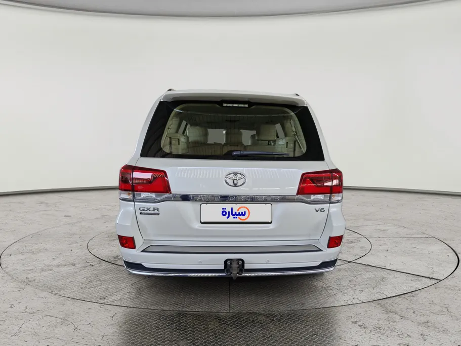 تويوتا لاندكروزر Grand Touring 2021 