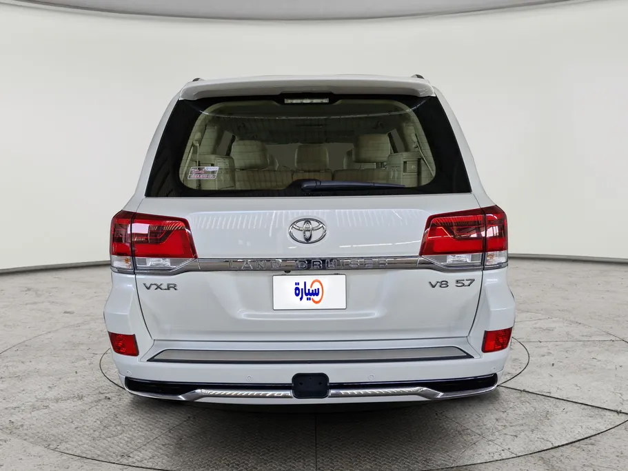 تويوتا لاندكروزر VXR 2018 