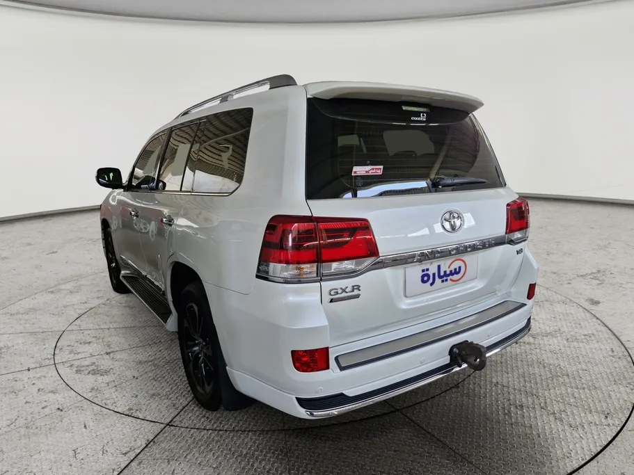2021 Toyota Land Cruiser Grand Touring 