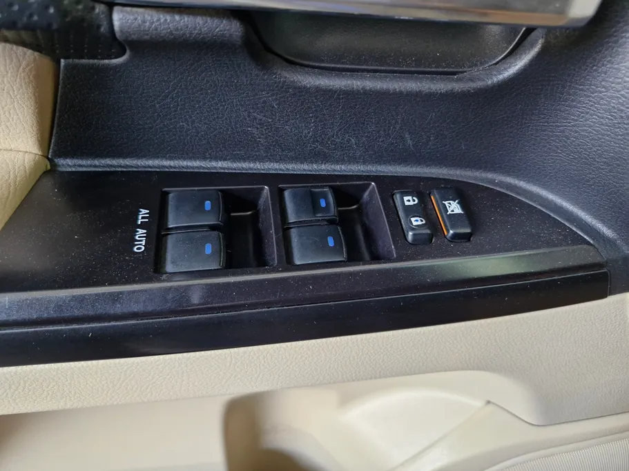 2021 Toyota Land Cruiser Grand Touring 
