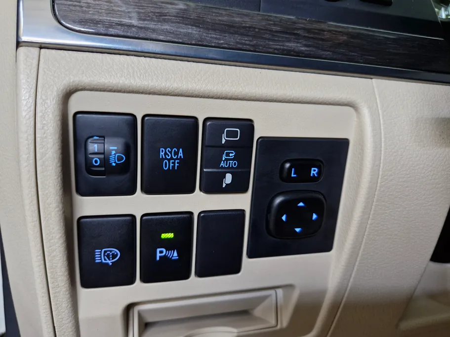 2021 Toyota Land Cruiser Grand Touring 