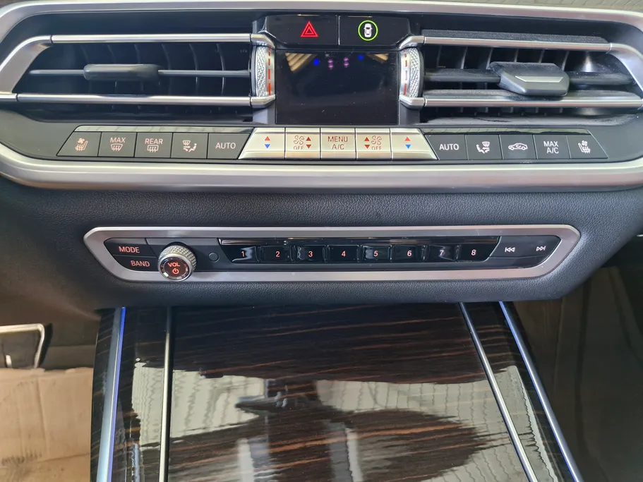 2019 BMW X Series 7 xDrive 40i	 