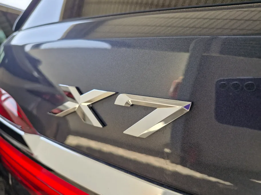 2019 BMW X Series 7 xDrive 40i	 