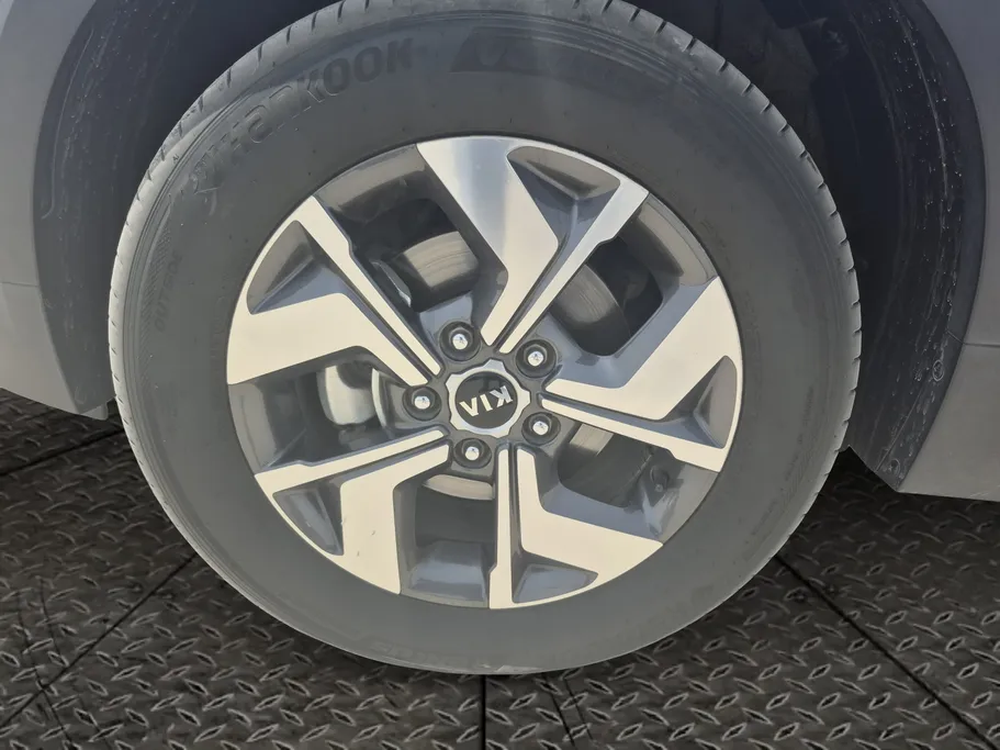 2021 Kia SONET LX 