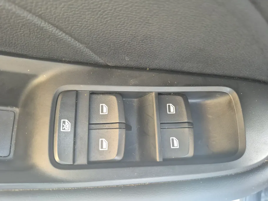 2024 MG 5 COM 