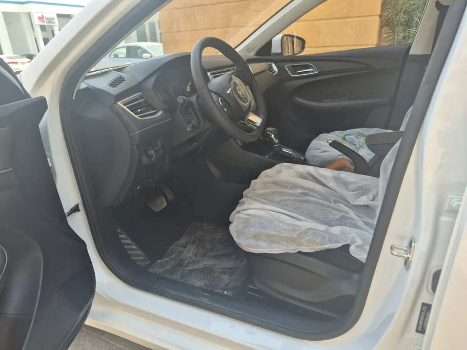 2024 MG 5 COM 