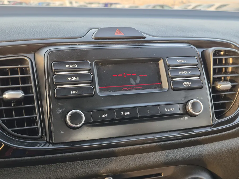 2023 Kia Pegas LX 