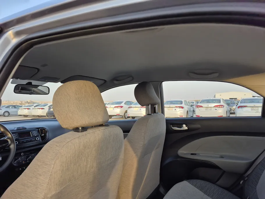 2023 Kia Pegas LX 