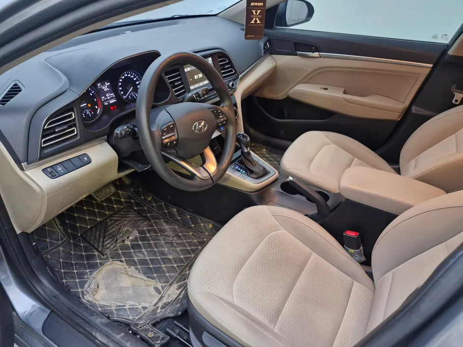 2019 Hyundai Elantra GLS 