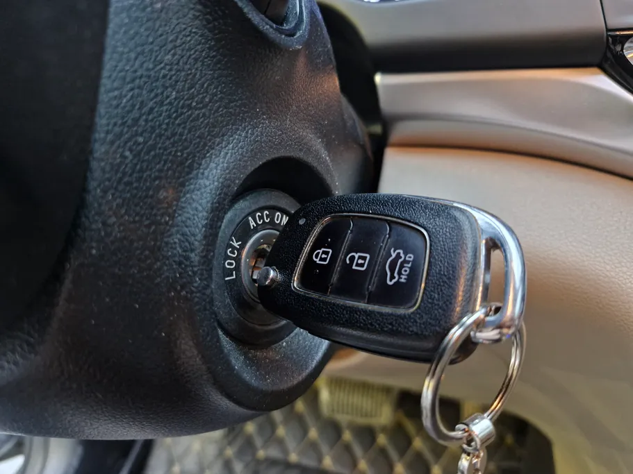 2019 Hyundai Elantra GLS 