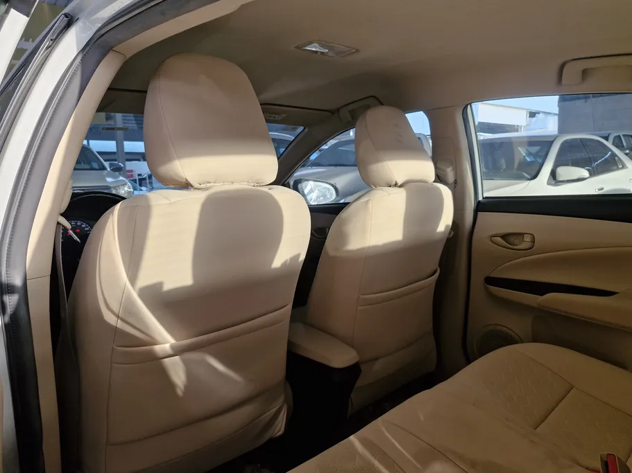 2019 Toyota Yaris  Y 