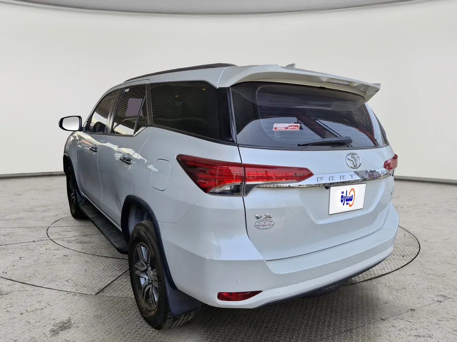 2023 Toyota Fortuner VX 